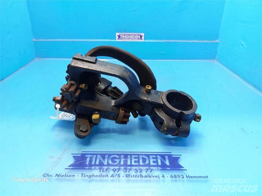 New Holland 4860 Alte echipamente pentru nutret