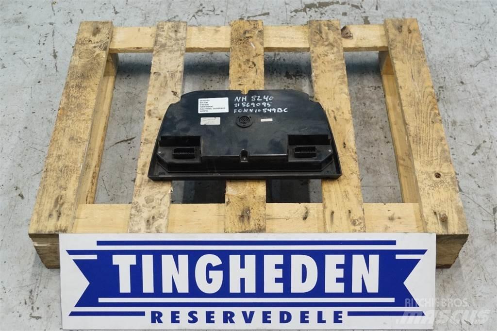 New Holland 8240 Electronice