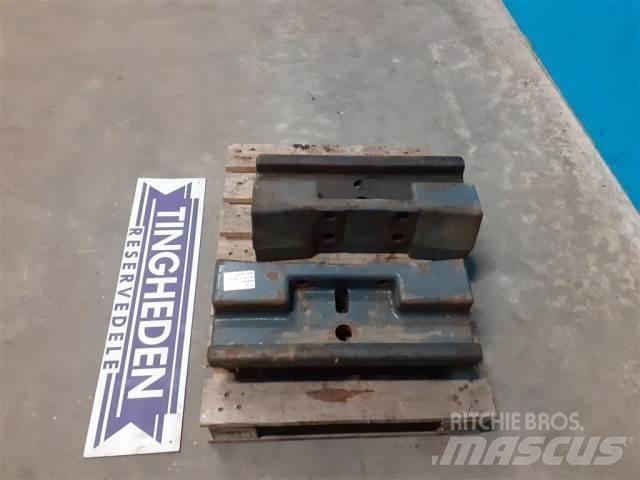 New Holland 8340 Greutăți față