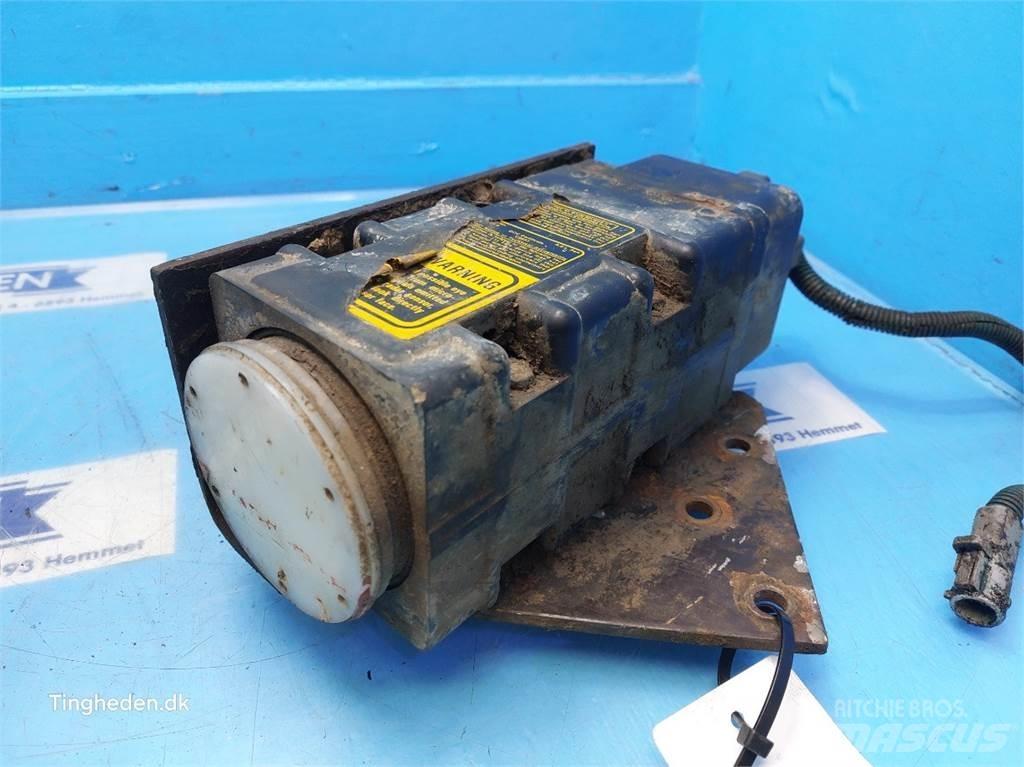 New Holland 8970 Electronice