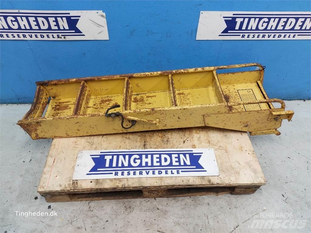 New Holland TF46 Cabine si interior