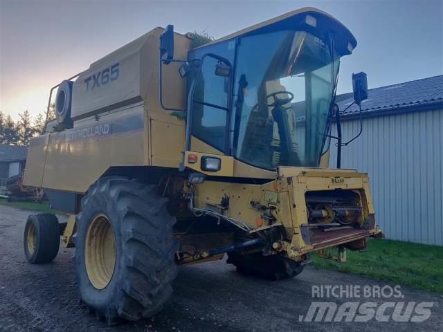 New Holland TX65 Combine de secerat