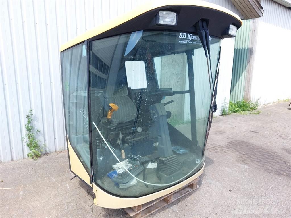 New Holland TX65 Cabine si interior
