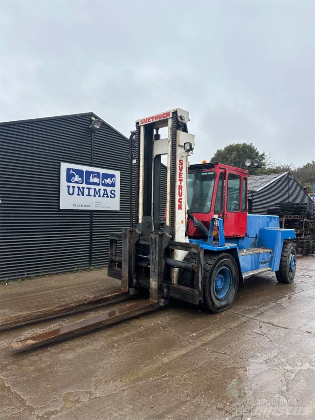 Svetruck 12-1200 Stivuitor diesel