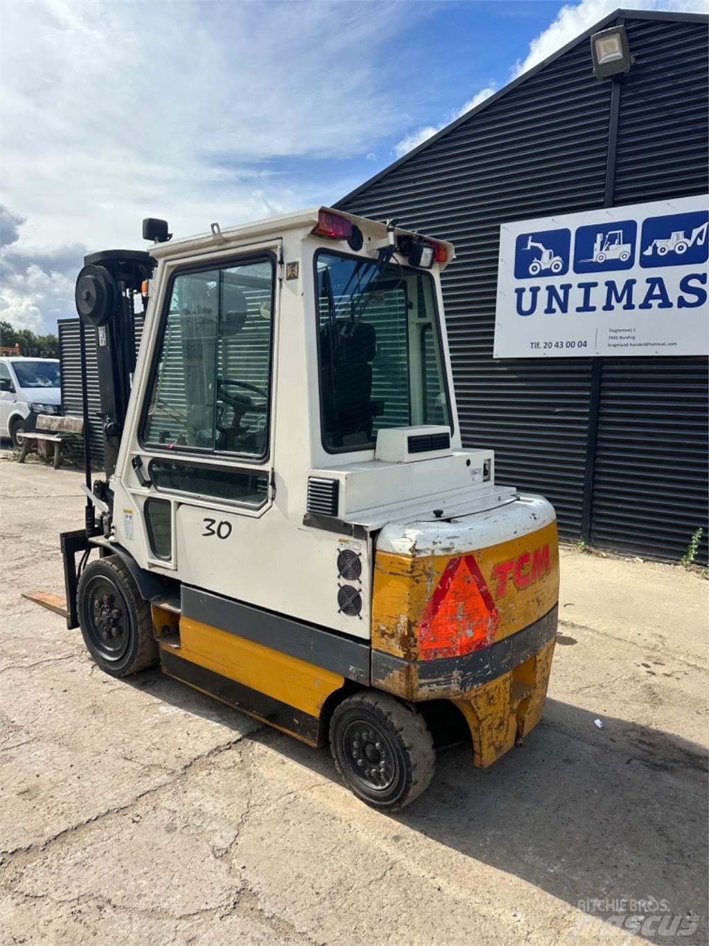 TCM FB30 Stivuitor electric