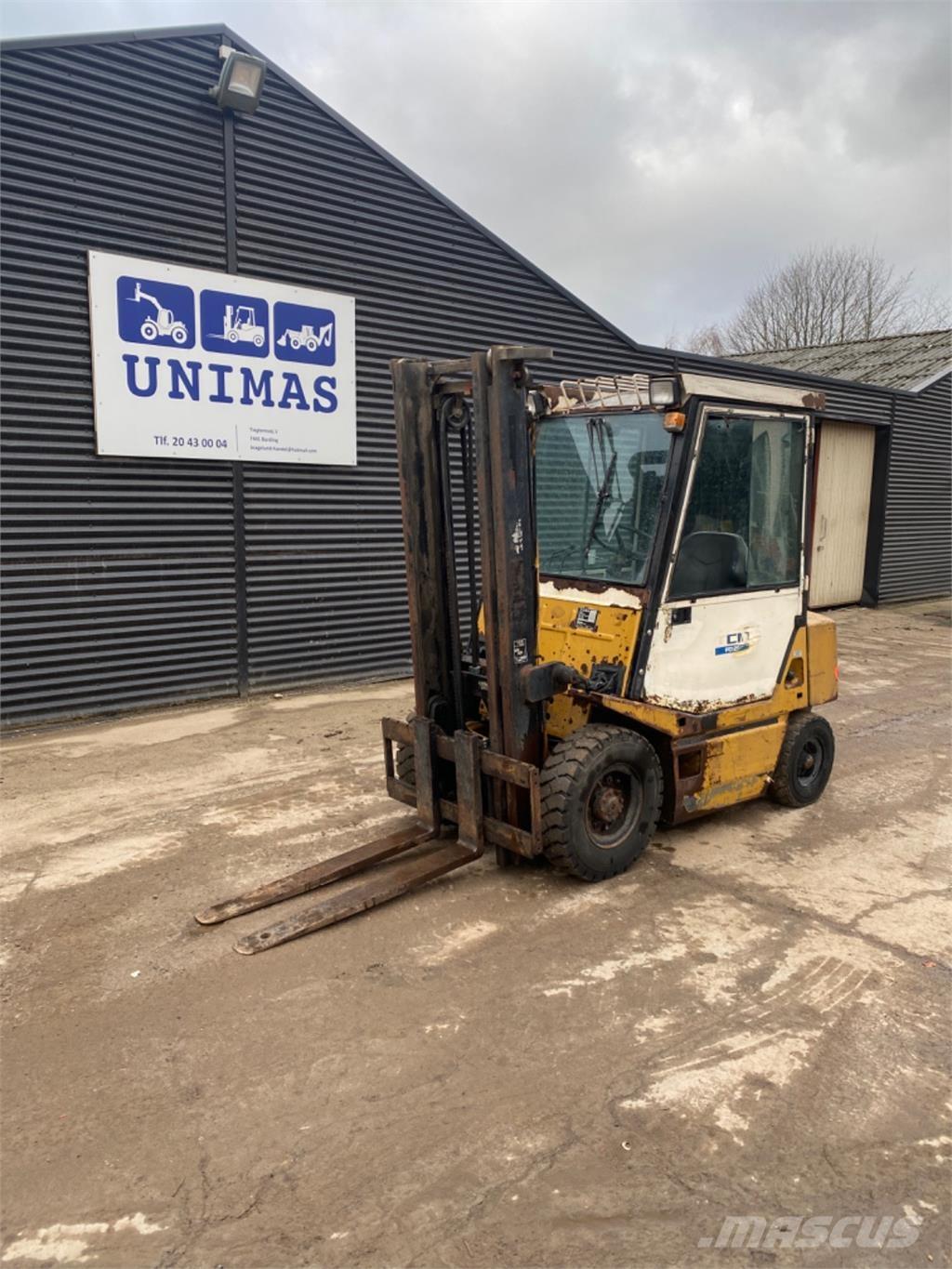 TCM FD25 Stivuitor diesel