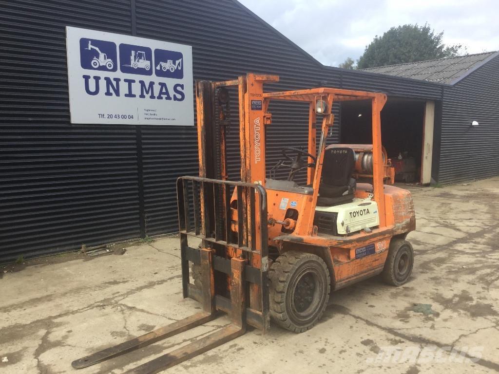 Toyota FG30 Strivuitoare-altele