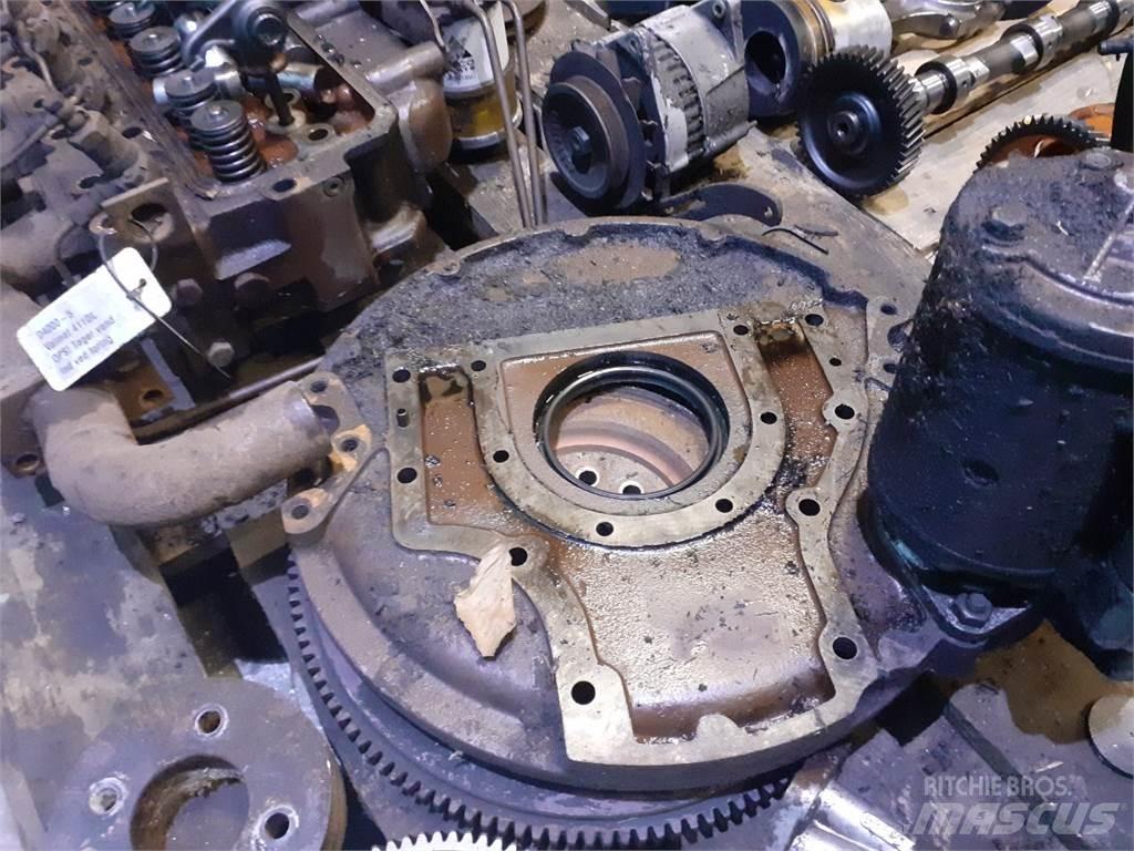 Valmet 411DL Motoare