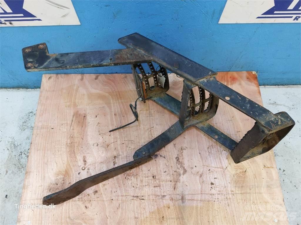Valmet 8050 Cabine si interior