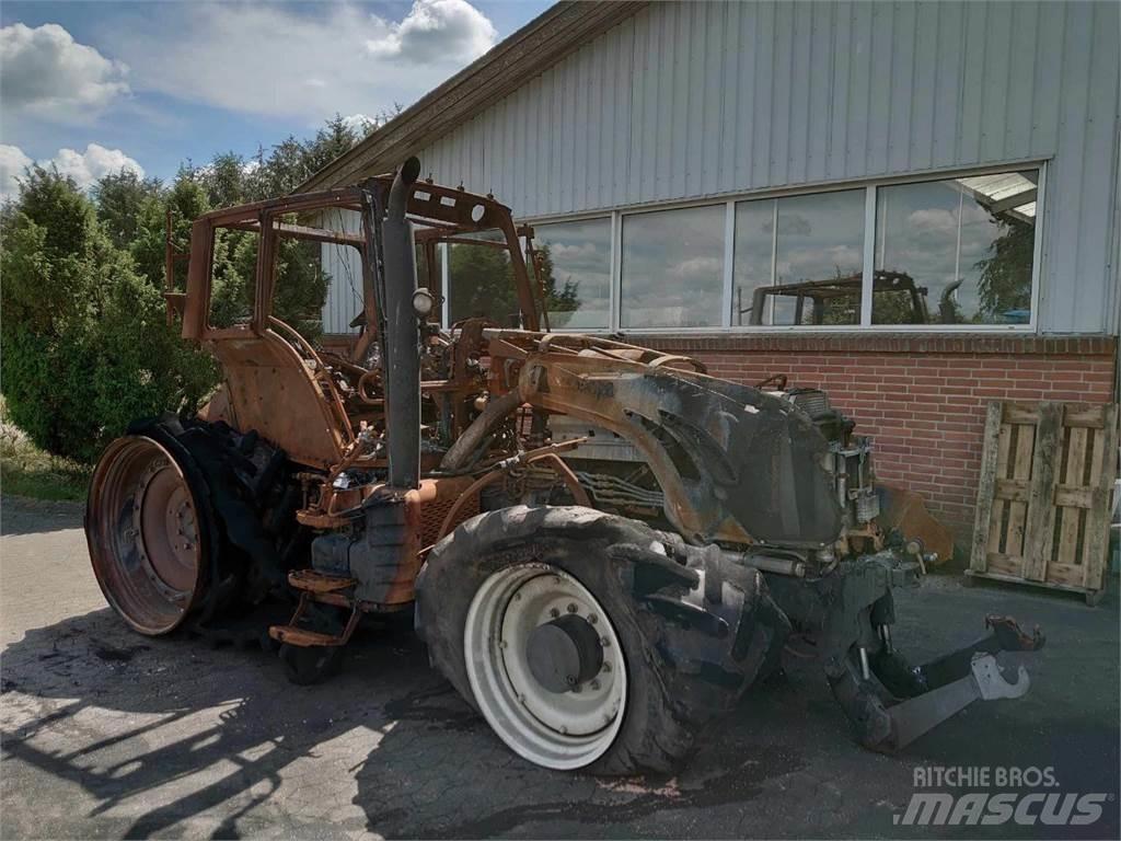 Valtra T213 Tractoare
