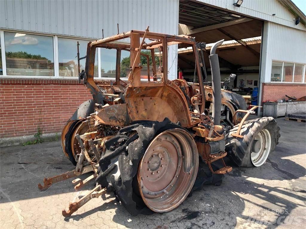 Valtra T213 Tractoare