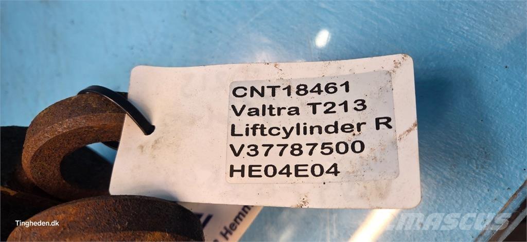Valtra T213 Hidraulice
