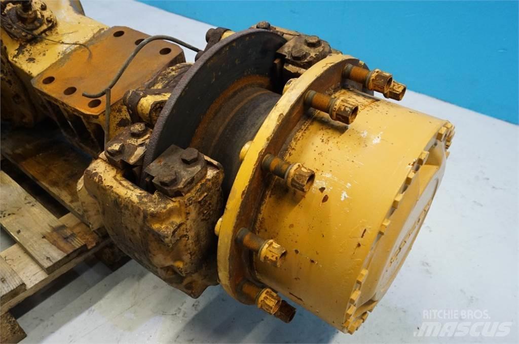 Volvo L120 Axe