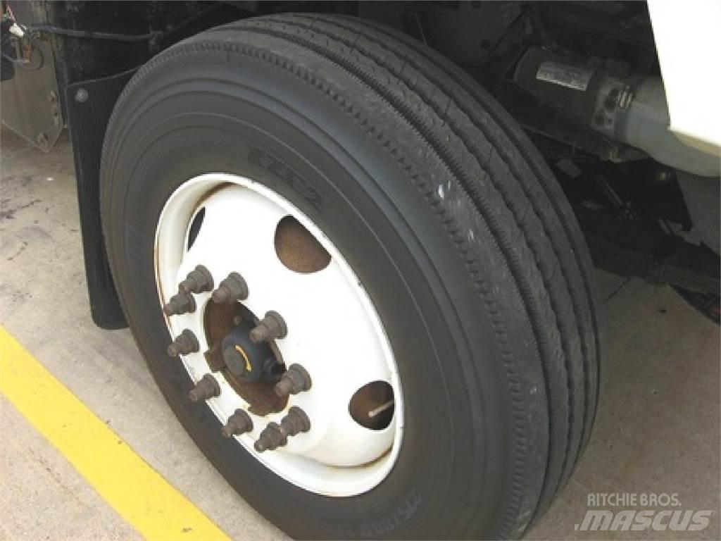 Autocar ACTT42 Adaptor terminal
