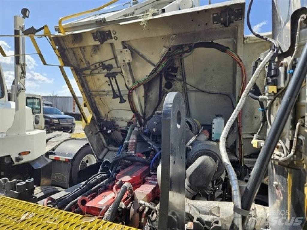 Autocar ACTT42 Adaptor terminal