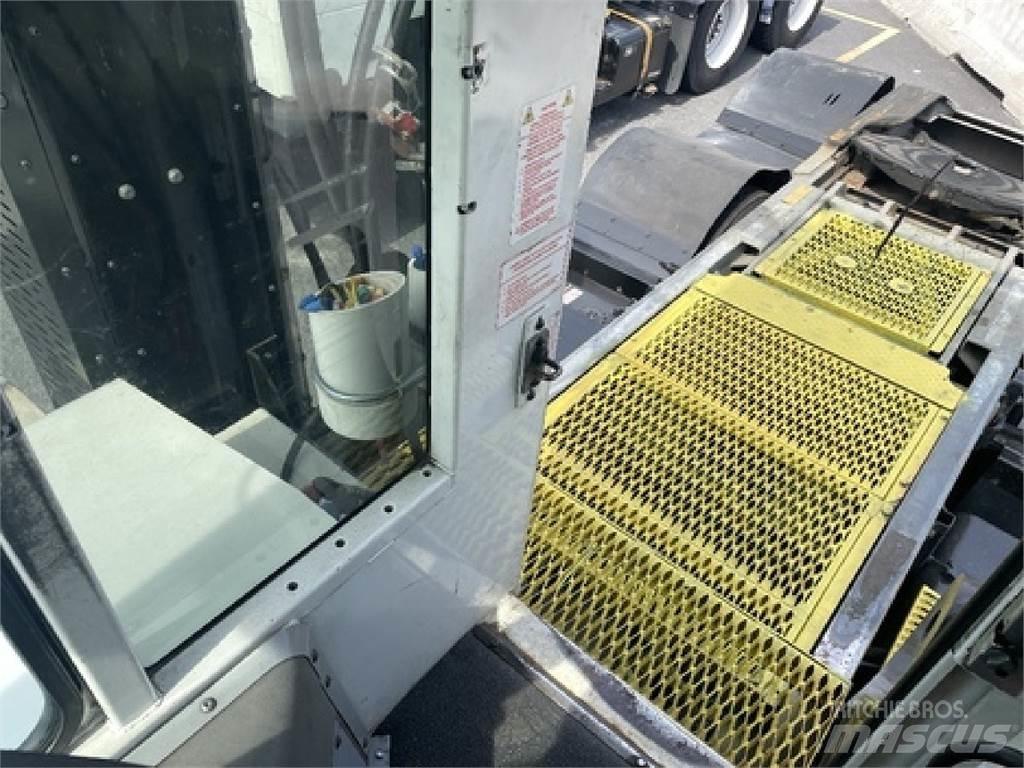 Autocar ACTT64 Adaptor terminal