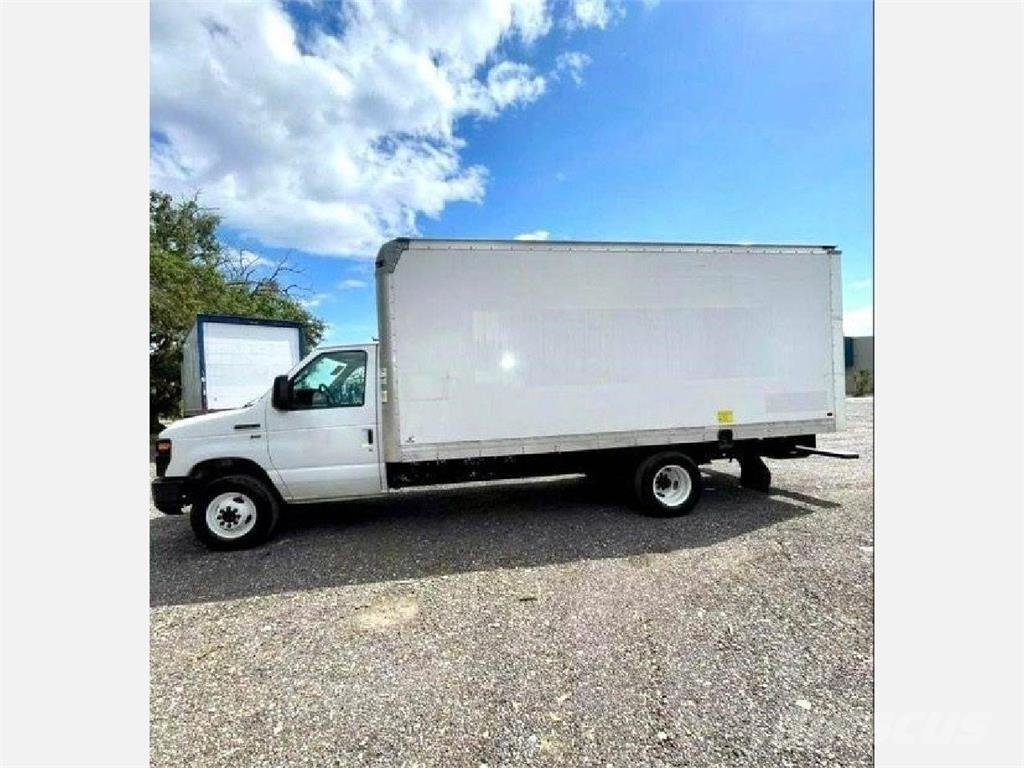Ford E-350 Autocamioane