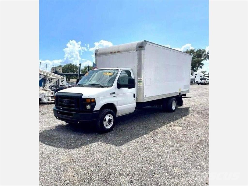 Ford E-350 Autocamioane