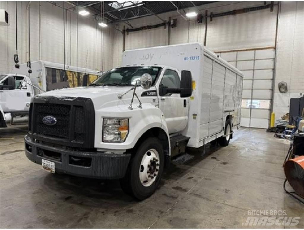 Ford F650 Camioane transport bauturi