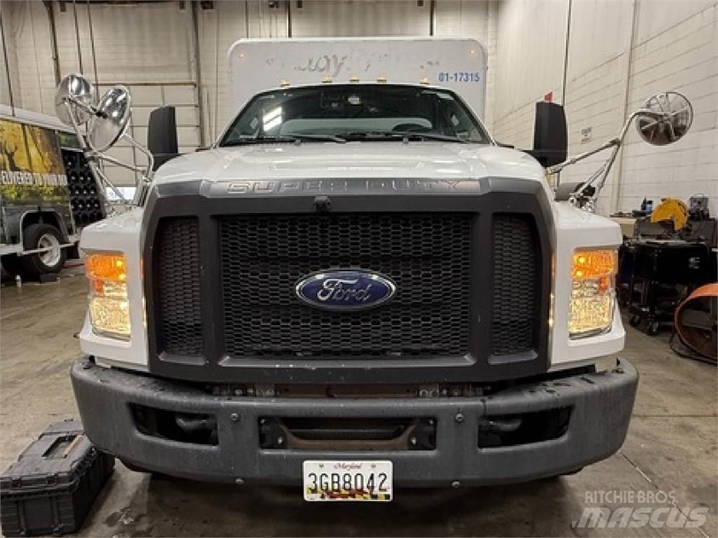 Ford F650 Camioane transport bauturi
