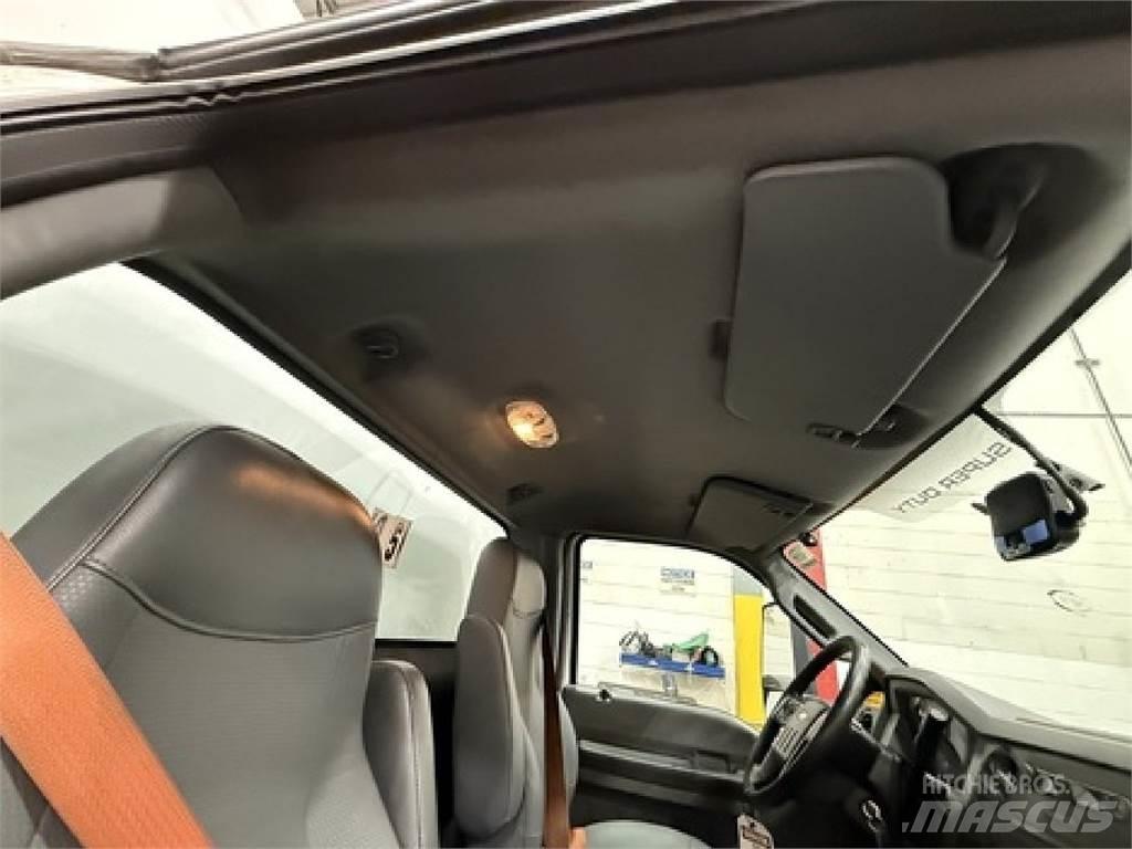 Ford F650 Camioane transport bauturi