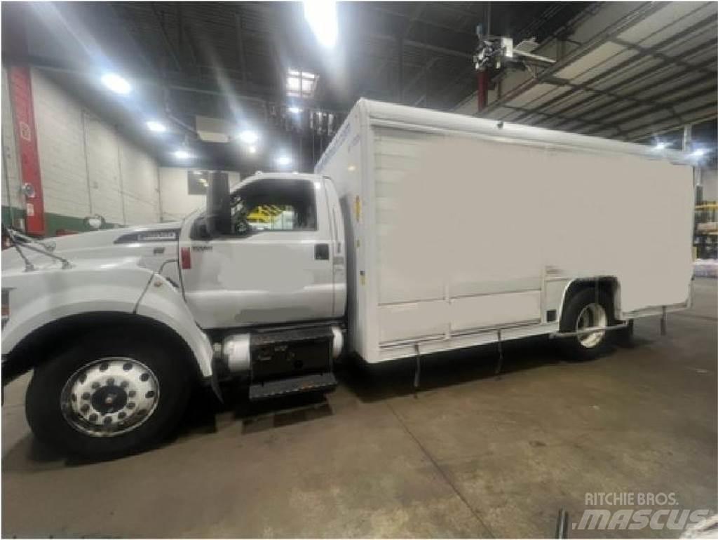 Ford F650 Camioane transport bauturi