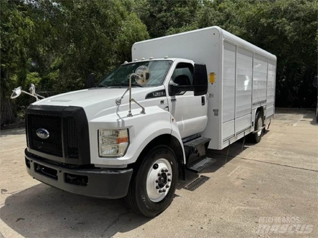 Ford F650 Camioane transport bauturi
