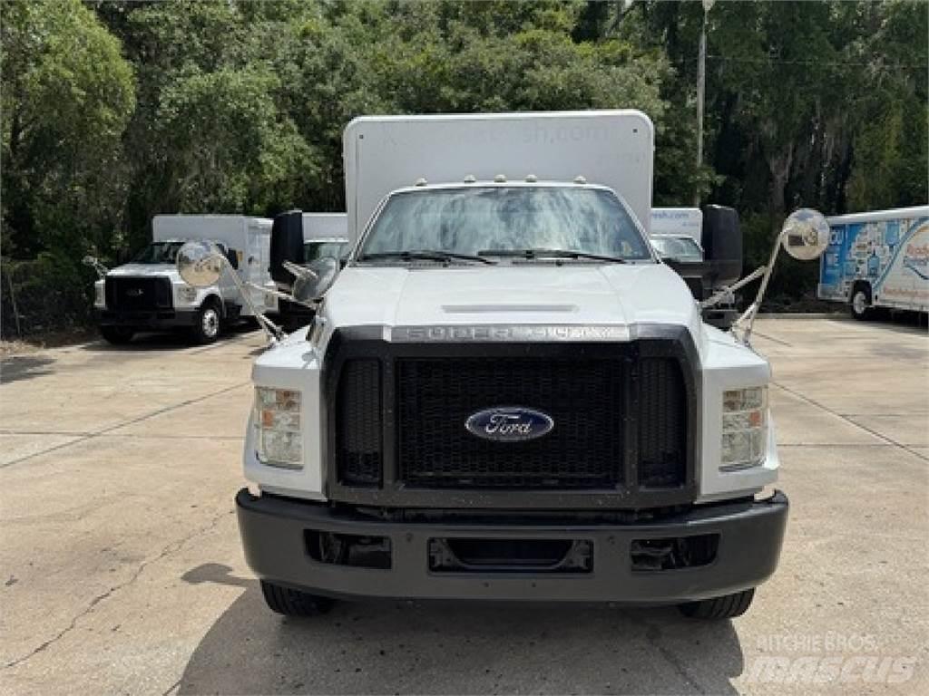 Ford F650 Camioane transport bauturi