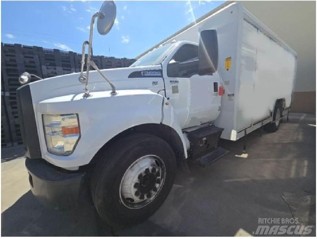 Ford F650 Camioane transport bauturi