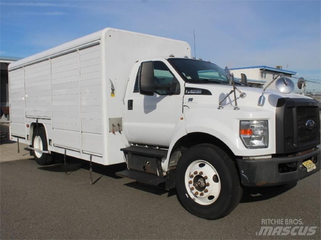 Ford F650 Camioane transport bauturi