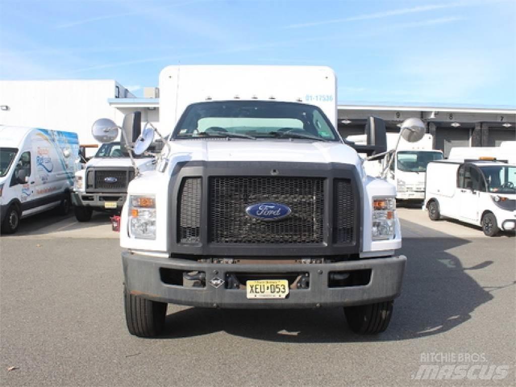 Ford F650 Camioane transport bauturi
