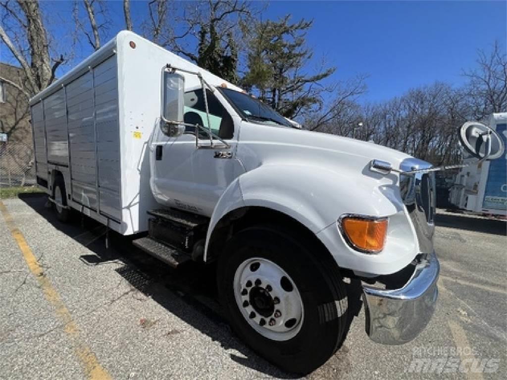 Ford F750 Autocamioane
