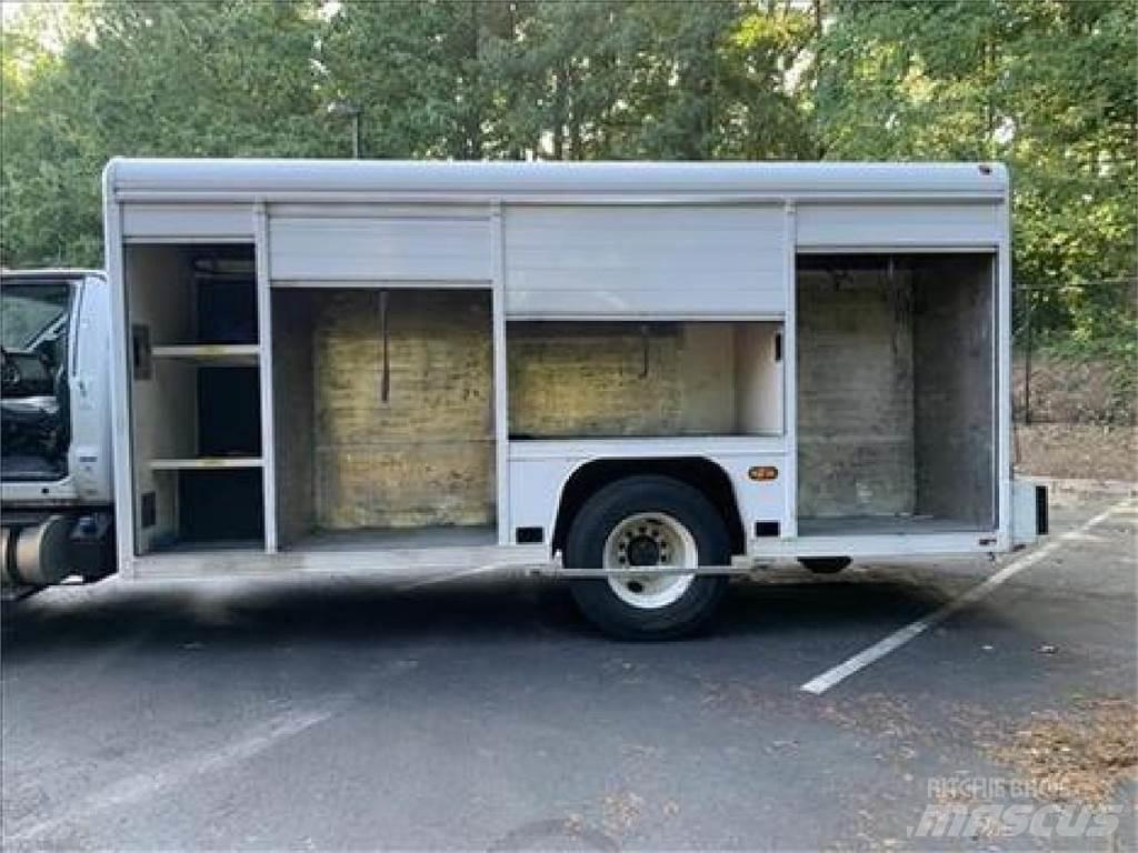 Ford F750 Camioane transport bauturi