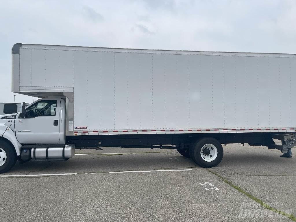 Ford F750 Autocamioane