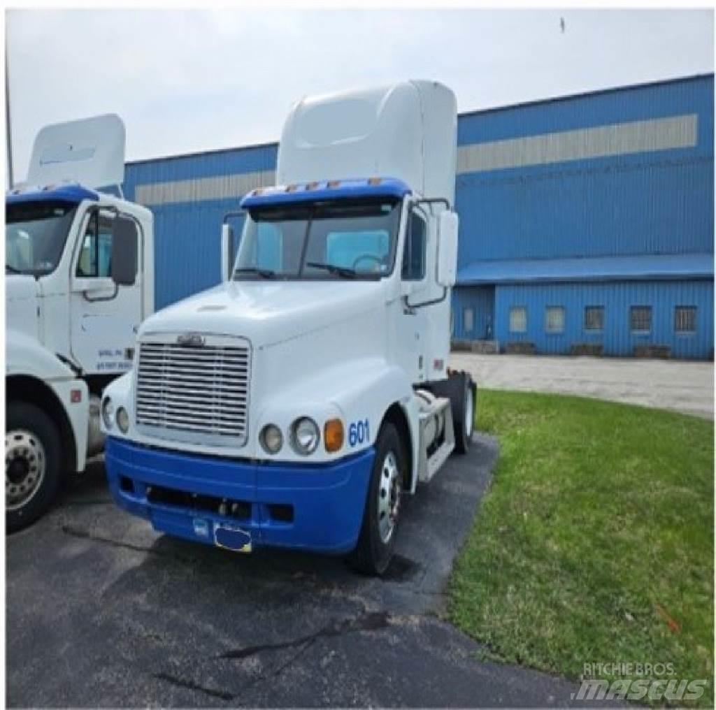 Freightliner C120 Autotractoare