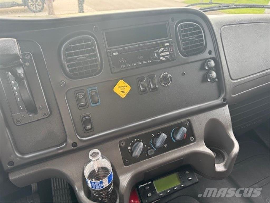 Freightliner M-2 Camion cu control de temperatura
