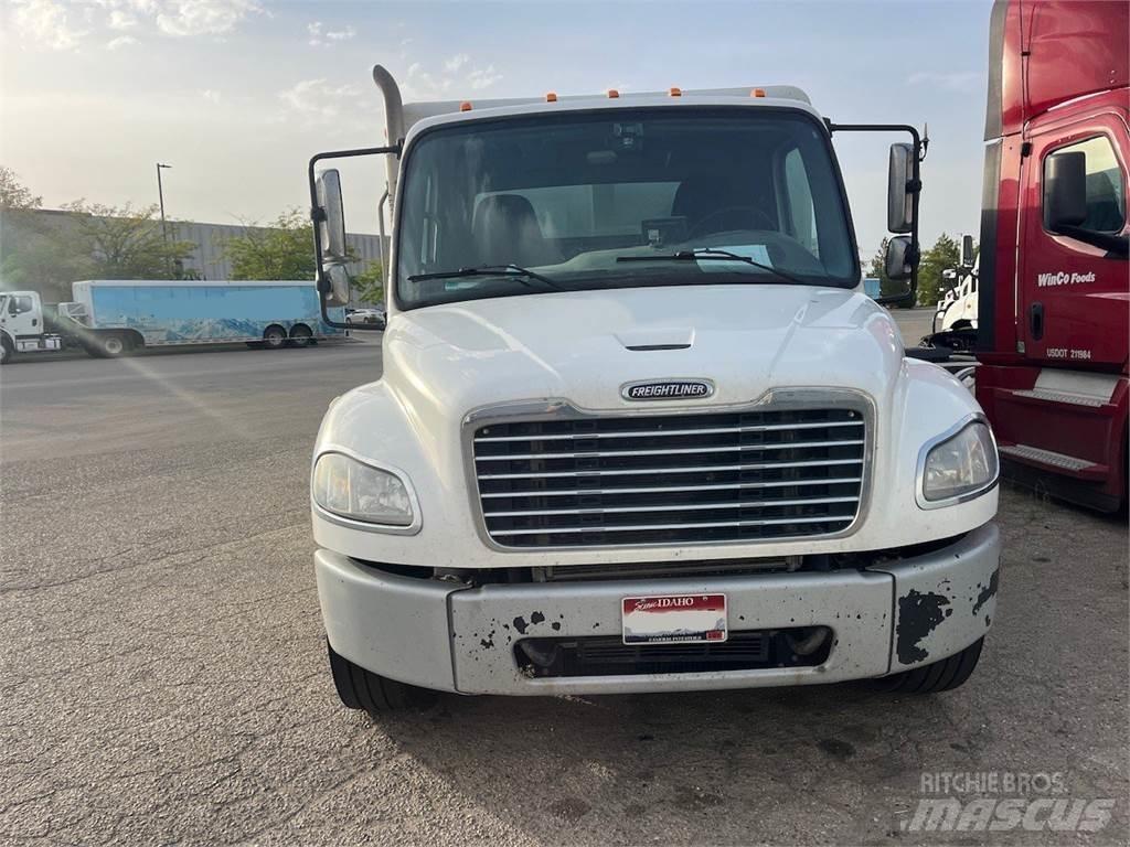Freightliner M2 Camioane transport bauturi