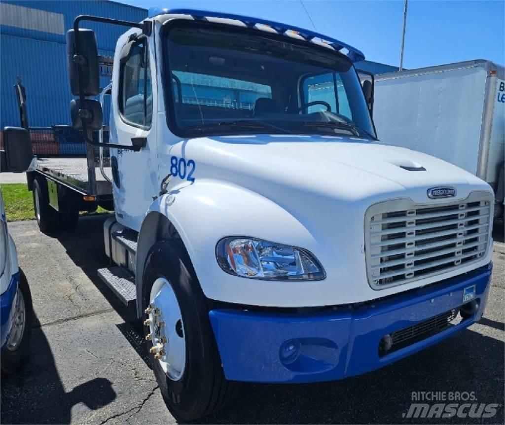 Freightliner M2 Camioane platforma/prelata