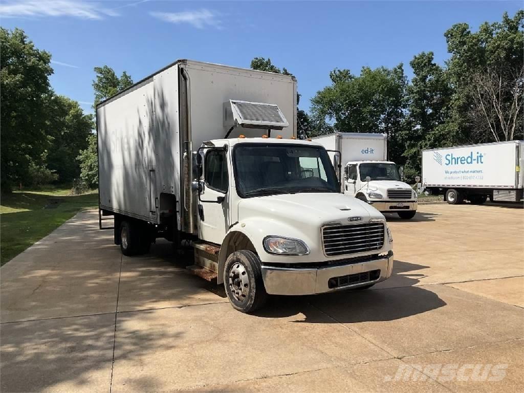 Freightliner M2-106 Autocamioane