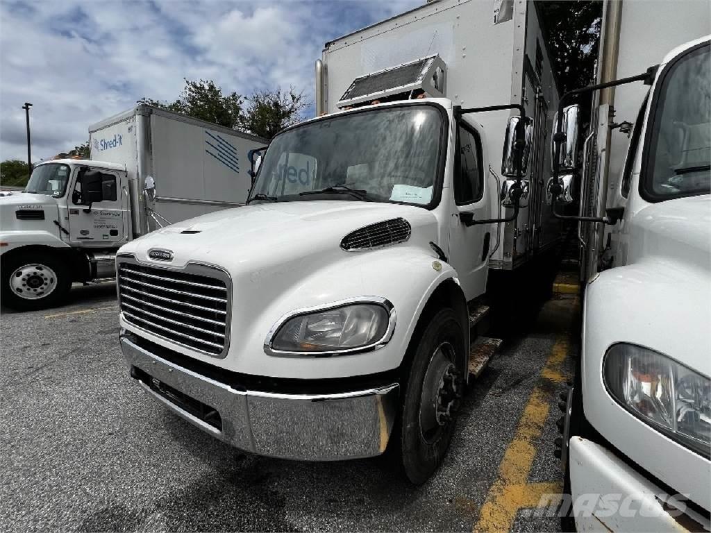 Freightliner M2-106 Autocamioane