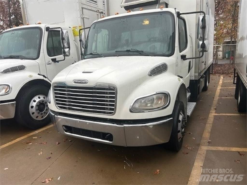 Freightliner M2-106 Autocamioane
