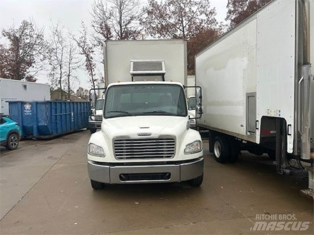 Freightliner M2-106 Autocamioane
