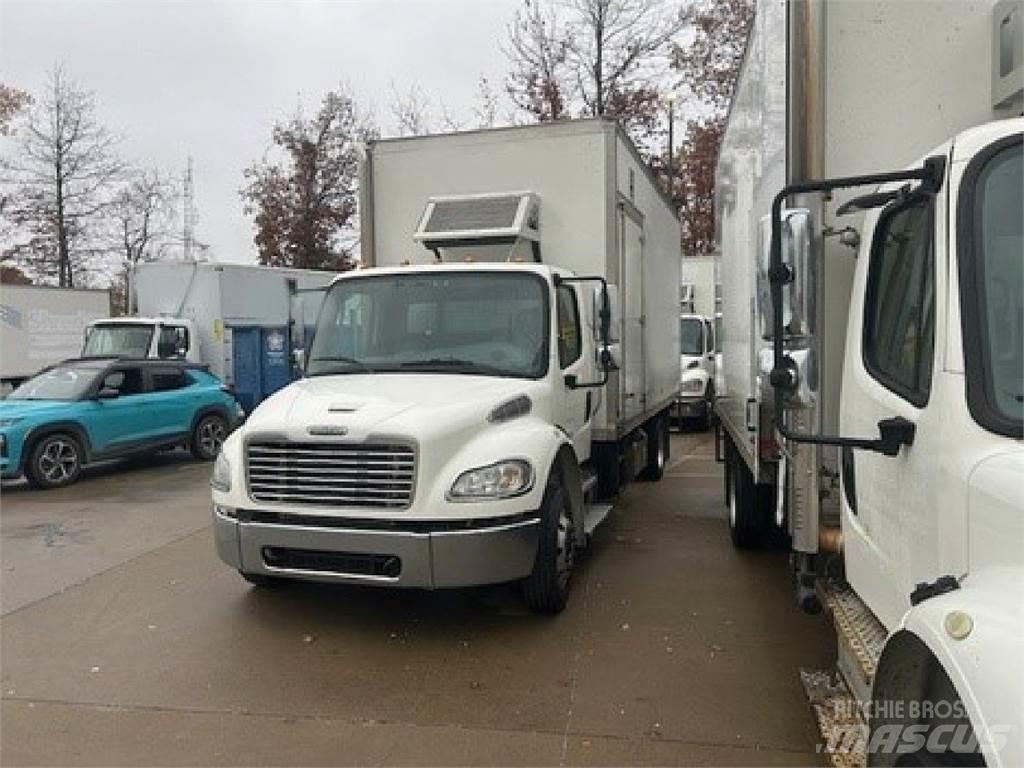 Freightliner M2-106 Autocamioane