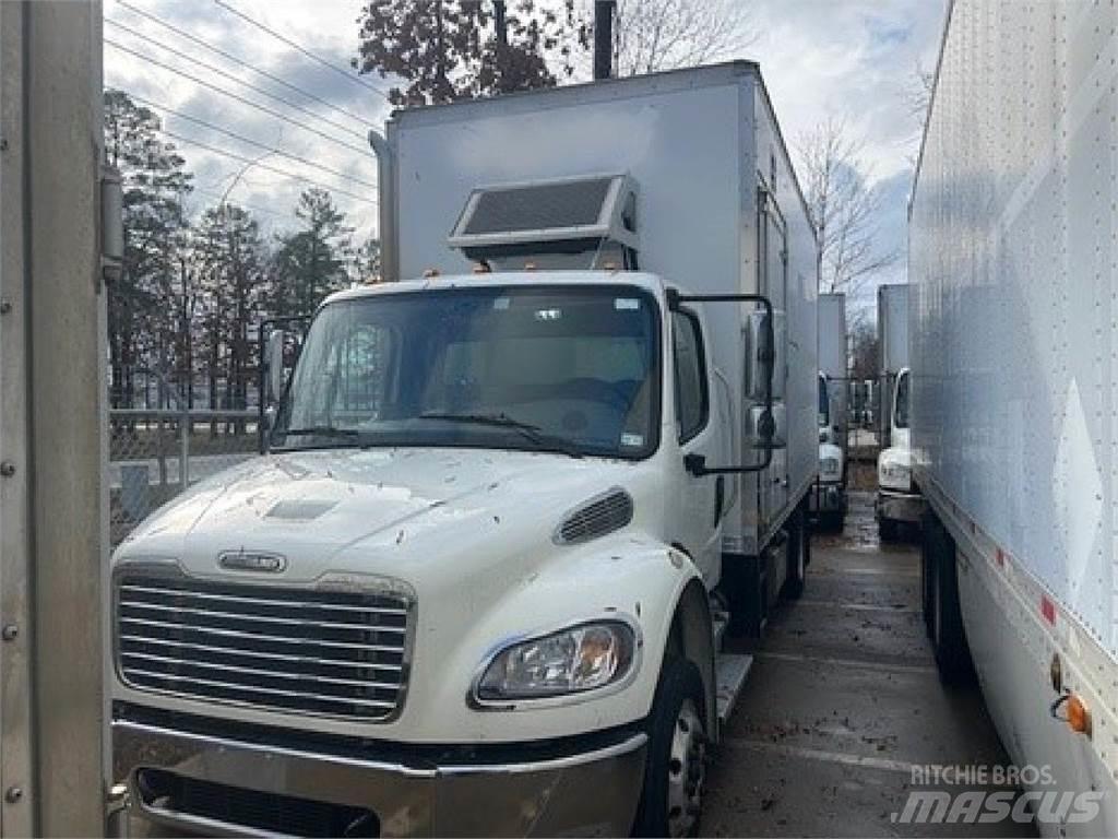 Freightliner M2-106 Autocamioane