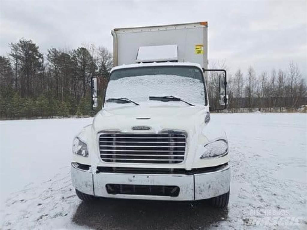 Freightliner M2-106 Autocamioane