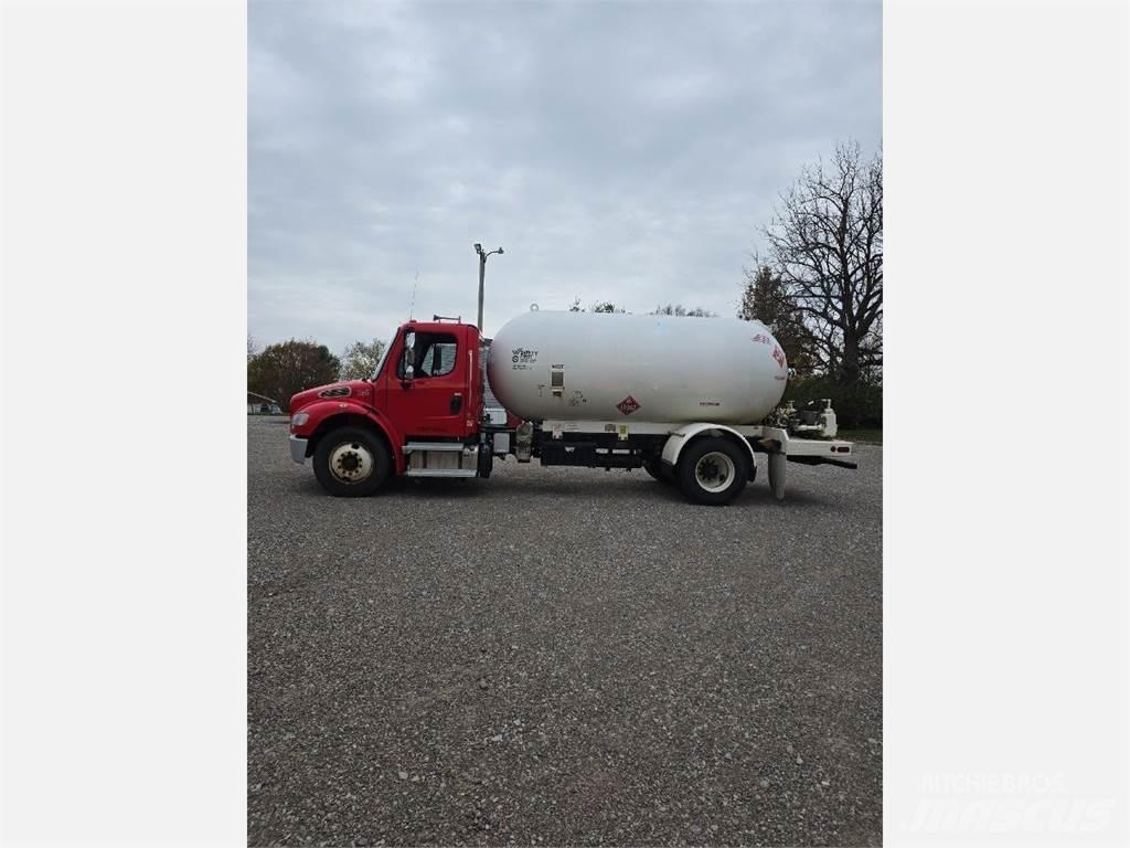 Freightliner M2 106 Altele