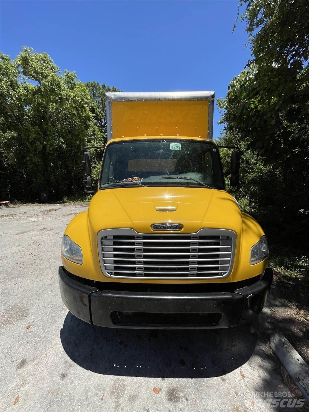 Freightliner M2 106 Autocamioane