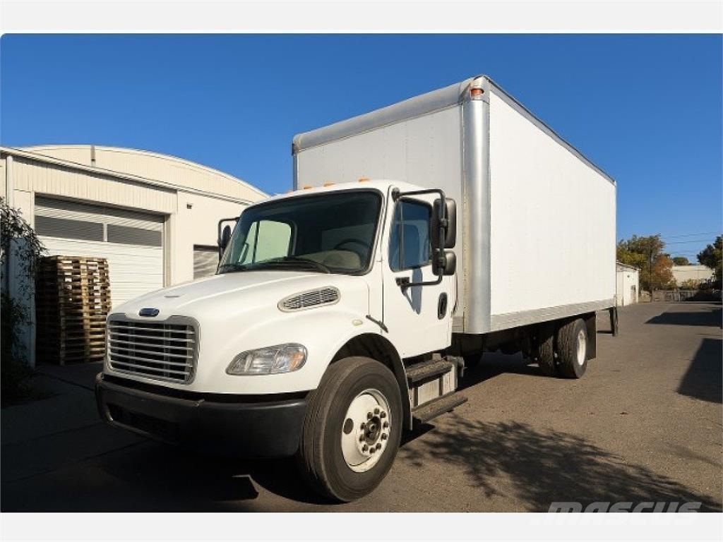 Freightliner M2 106 Autocamioane
