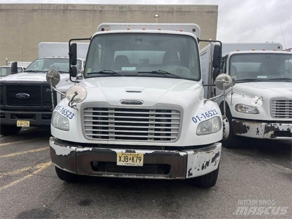 Freightliner M2106 Camioane transport bauturi