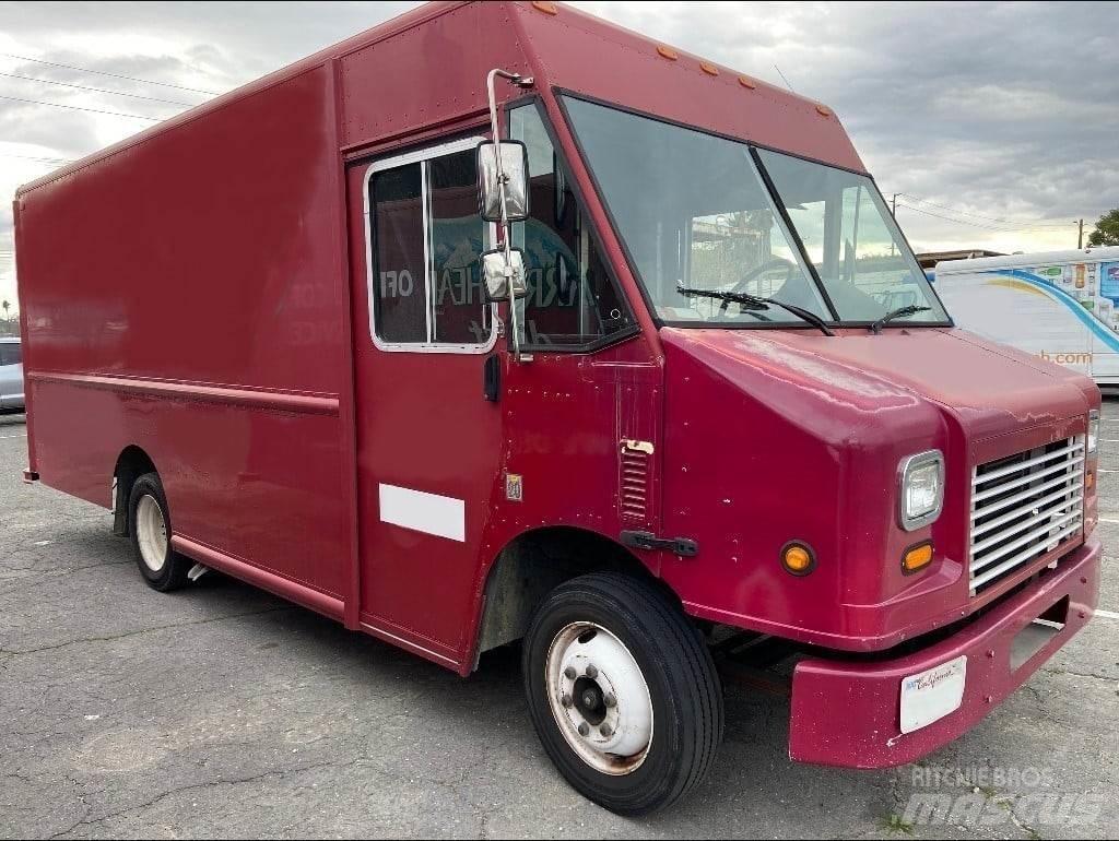 Freightliner MT45 Autoutilitara transoprt marfuri